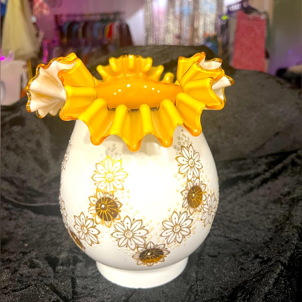 Vintage Fenton Hand Painted Lamp Shade. Circa 1940’s.. Goldcrest. Very rare!